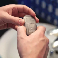 LifeVenture Shaving Leaves - 50 Pack -Lowe Gear Adventure Shop LifeVenture Shaving Leaves 02