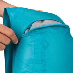 Sea To Summit Ultra-Sil Nano 18 Litre Daypack 9 Sea To Summit Ultra-Sil Nano 18 Litre Daypack -Lowe Gear Adventure Shop Sea to Summit Ultra Sil Day Pack Pacific Blue 04