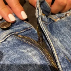 ZlideOn Metal & Plastic Zipper Repair - XS -Lowe Gear Adventure Shop ZlideOn Metal Zipper Silver XS 04